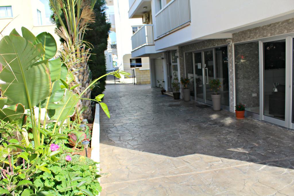Maria Zintili Apartments Ayia Napa Eksteriør billede